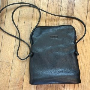 Genuine leather zip closure purse